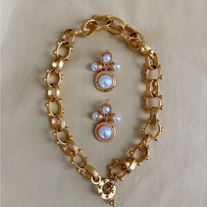 Gold tone costume jewelry